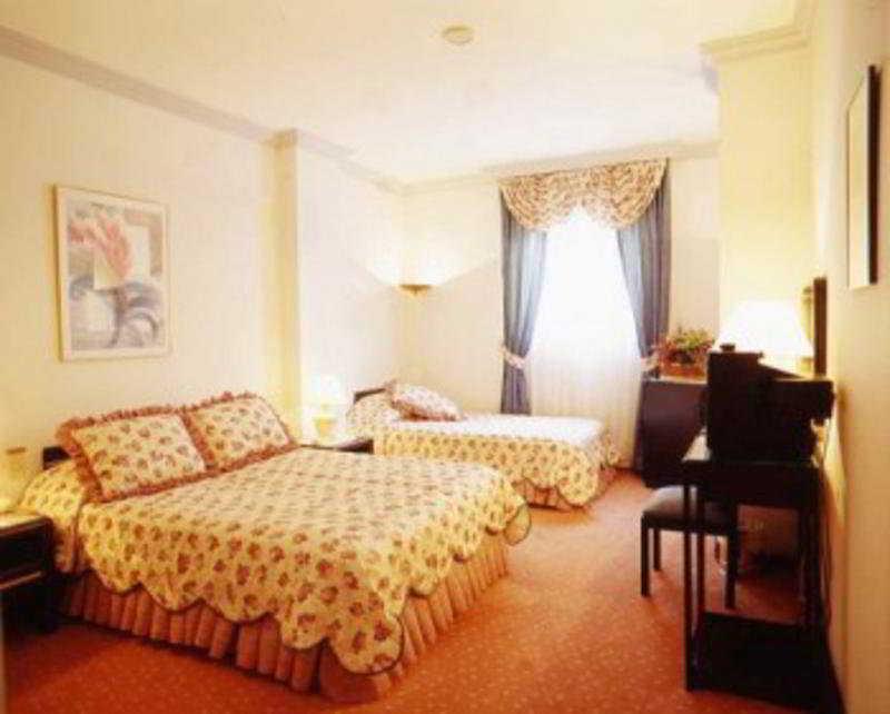 Guenes Hotel Merter Istanbul Ruang foto