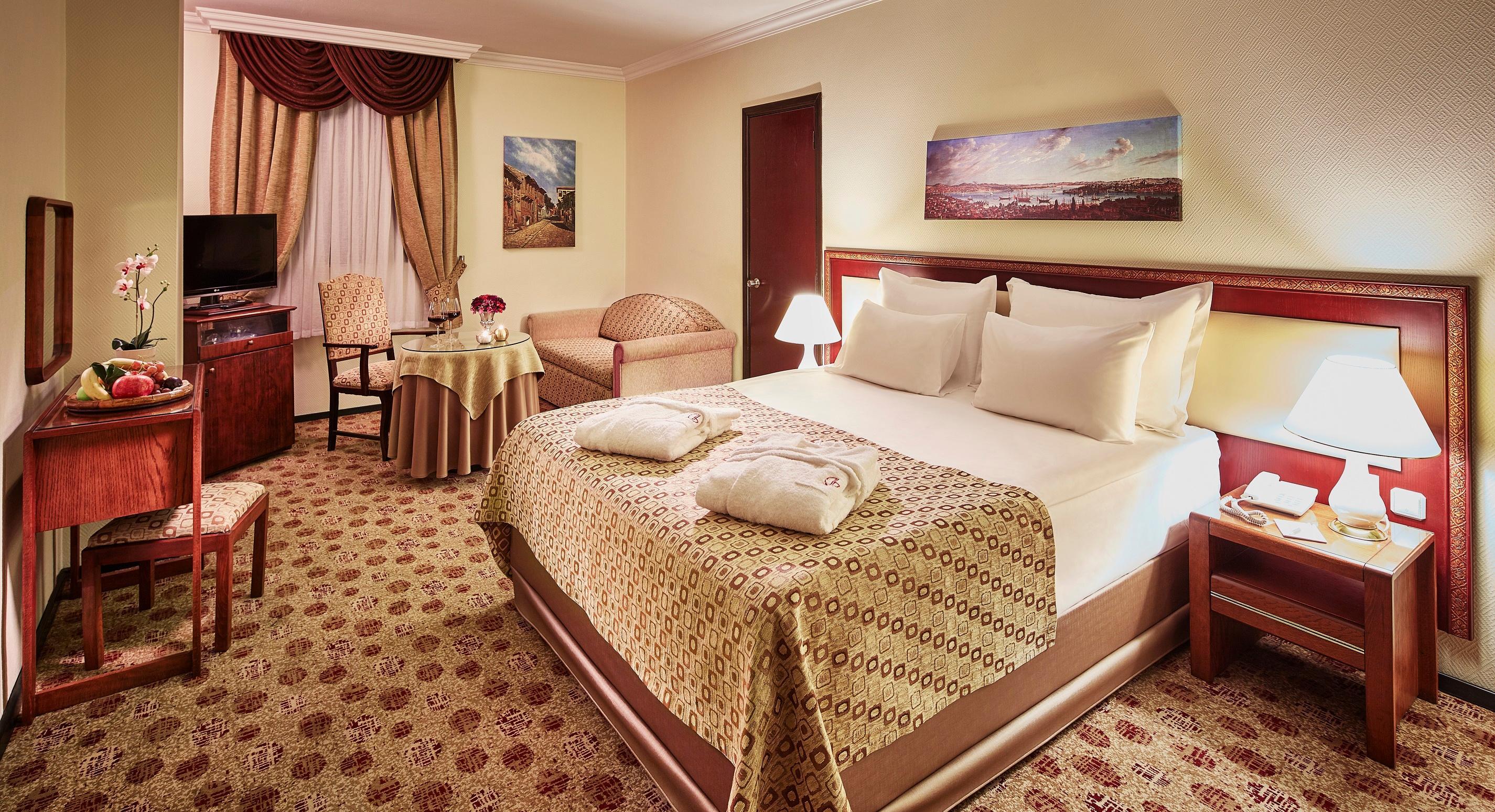 Guenes Hotel Merter Istanbul Bagian luar foto