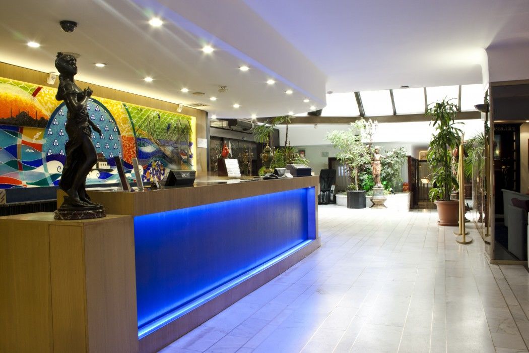 Guenes Hotel Merter Istanbul Bagian luar foto