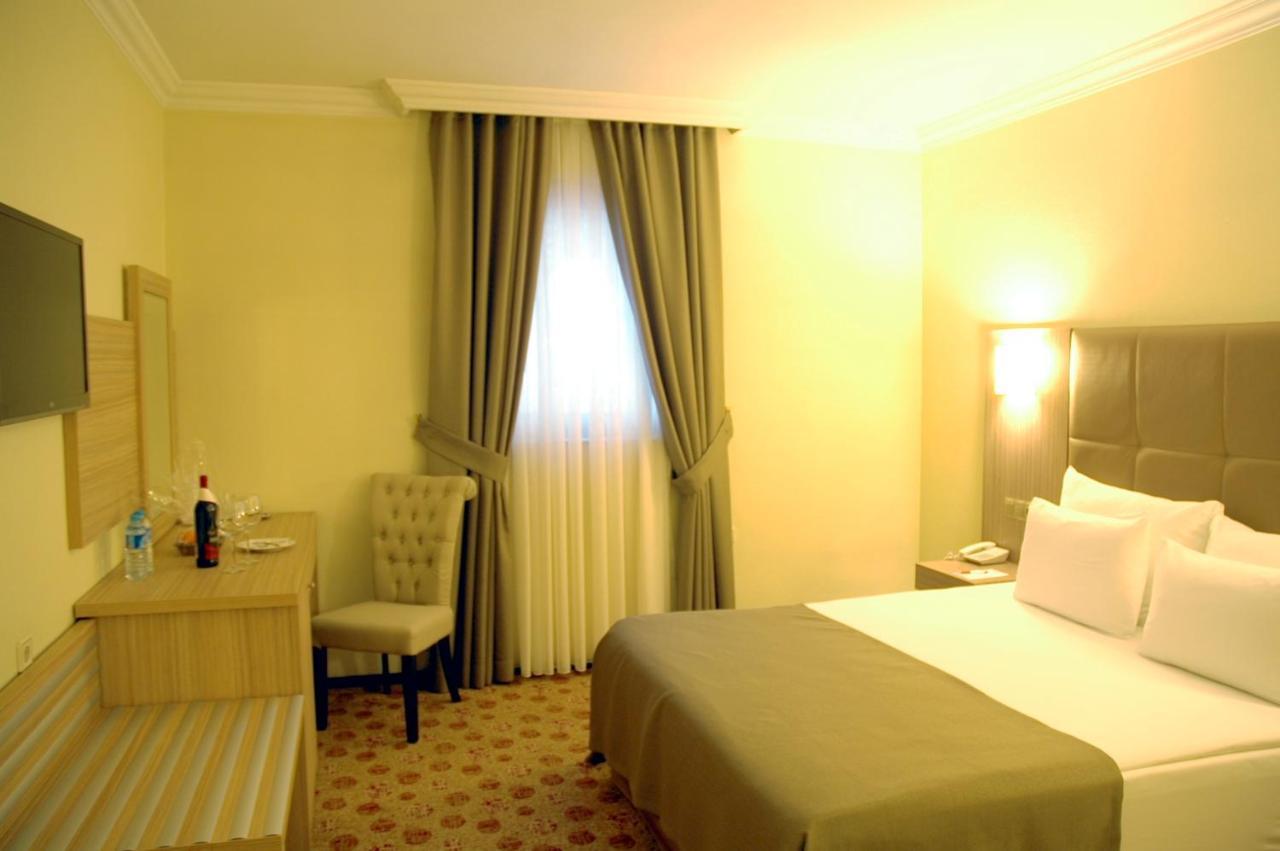 Guenes Hotel Merter Istanbul Bagian luar foto
